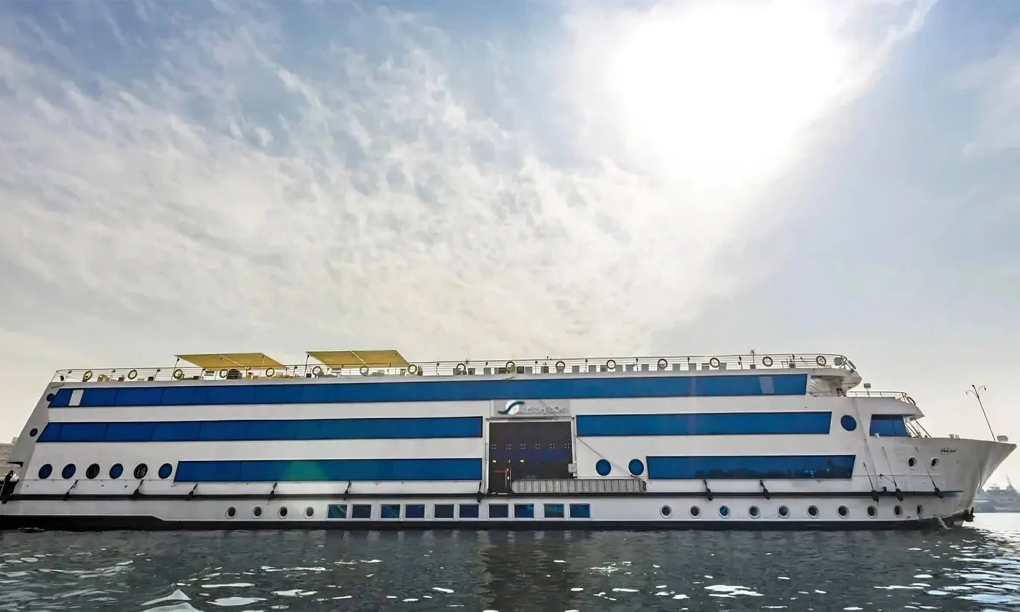 Deluxe Blue Shadow Nile Cruise