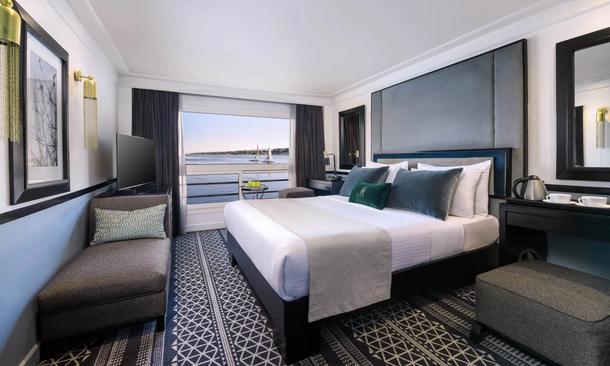 Luxury Movenpick Ms Hamees Nile Cruise