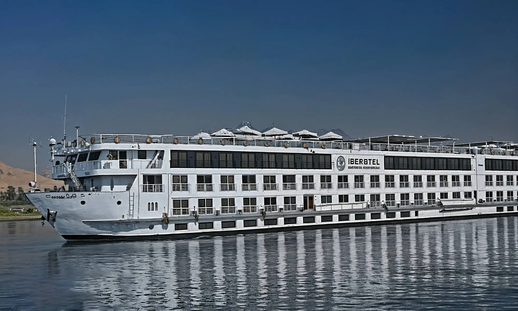 Deluxe Iberotel Crown Empress Nile Cruise