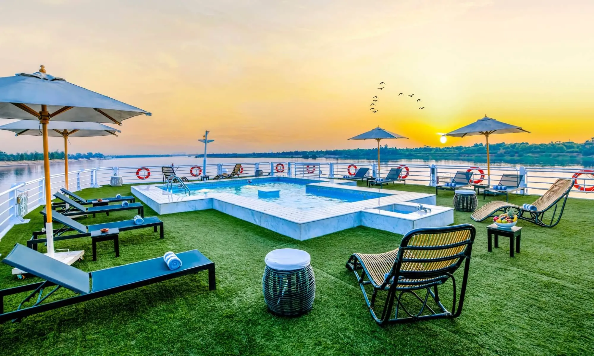 Luxury Movenpick MS Sun Ray Nile Cruise