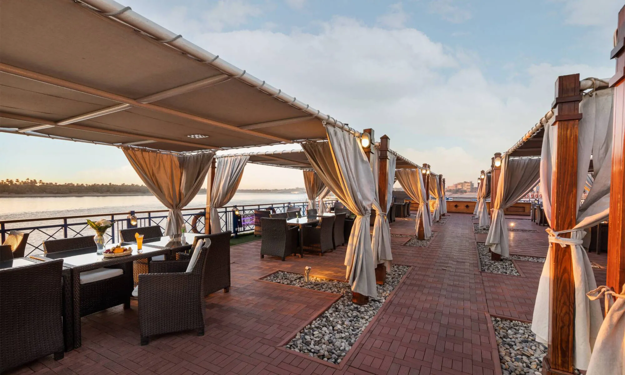 Ultra Deluxe Esmeralda Nile Cruise