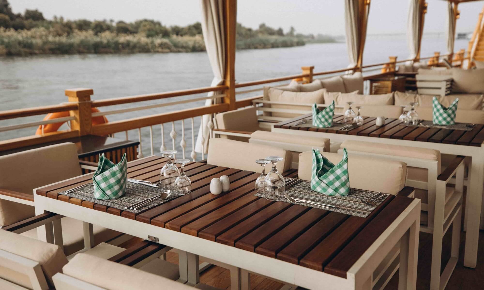 Helpful Tips for Making the Most of Onboard Dining-Nile Cruise Holiday.jpg