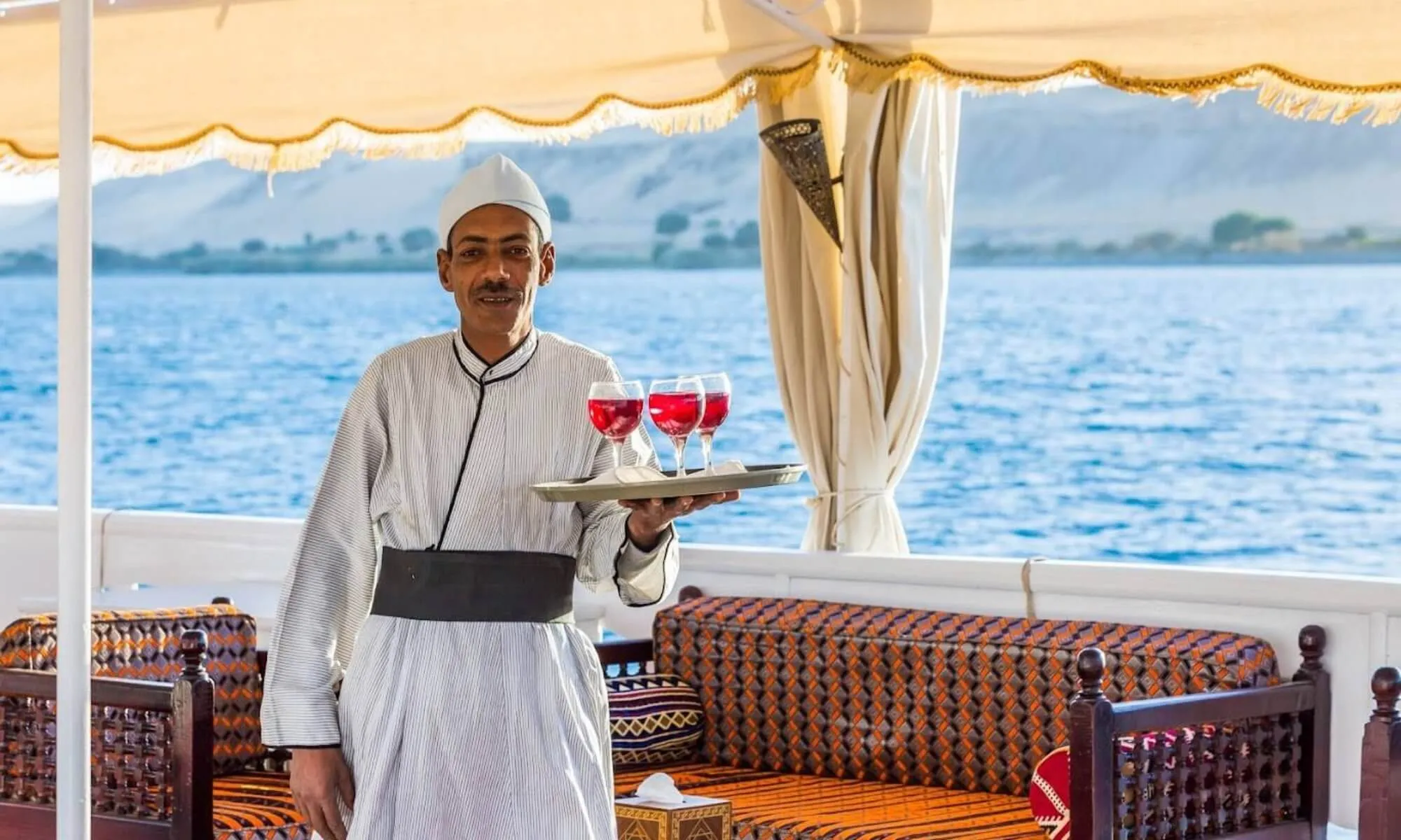 Who Should Receive Tips on a Nile Cruise-Nile Cruise Holiday
