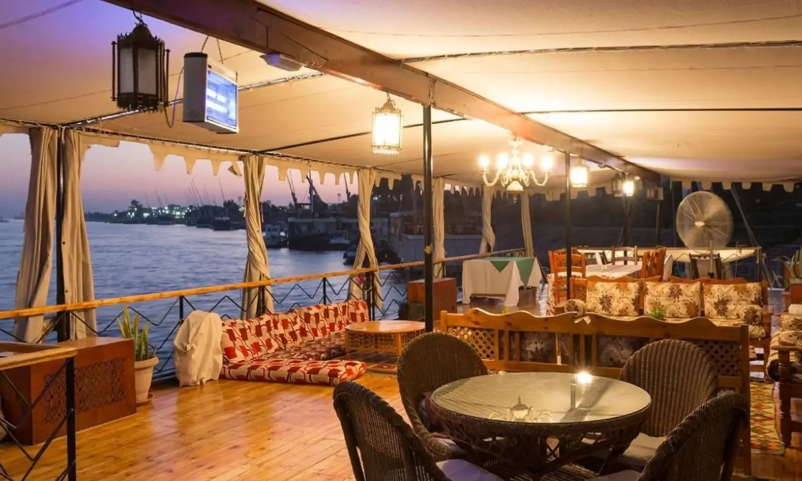 Dahabiya Nile Cruise Facilities - Nile Cruise Holiday.webp
