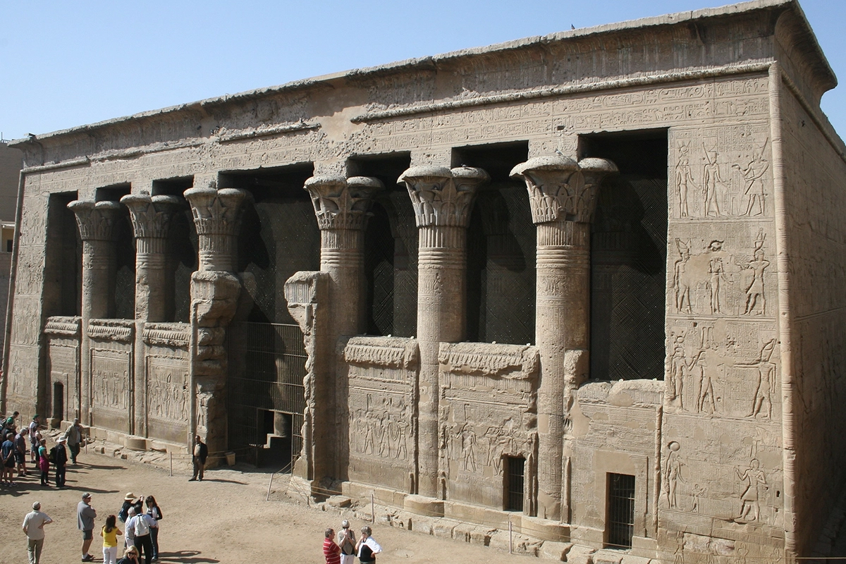 Esna Temple Location and History - Nile Cruise Holidays.webp