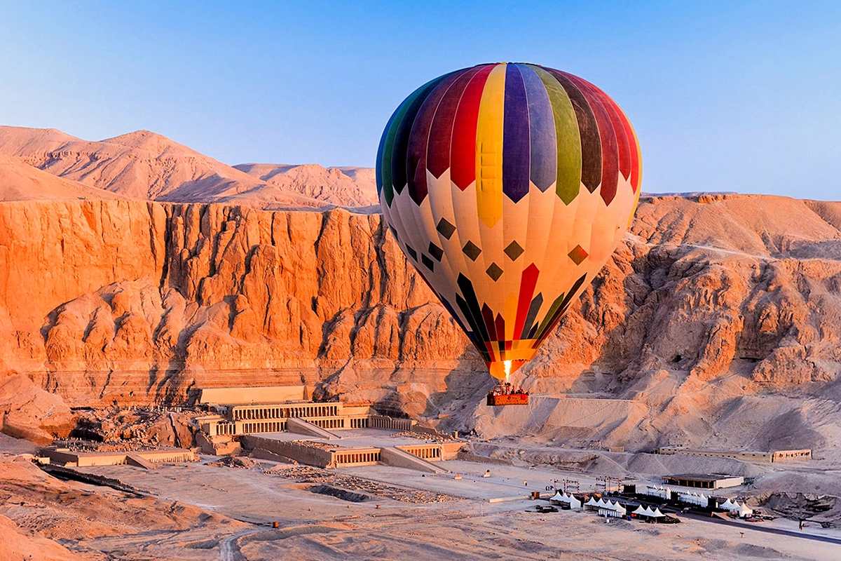 Luxor Hot Air Ballon over Luxor - Nile Cruise Holiday.webp