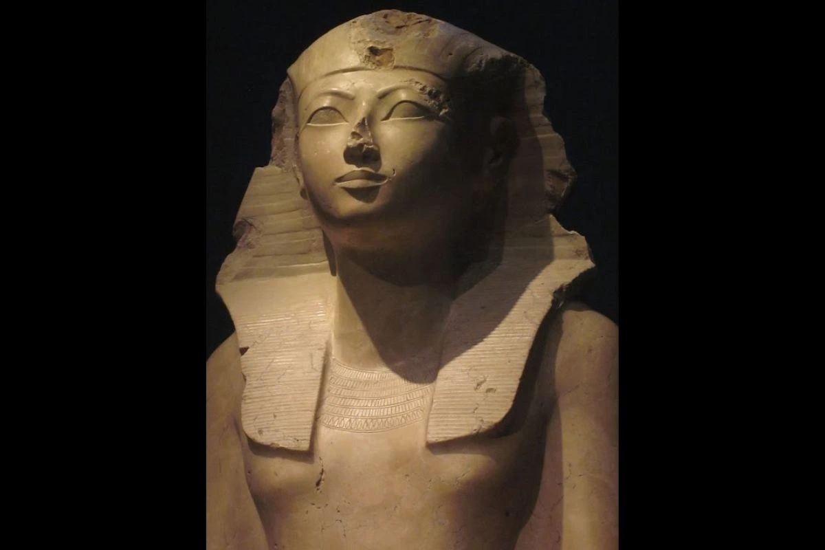 Statue of Hatshepsut - Nile Cruise Holiday (1).webp